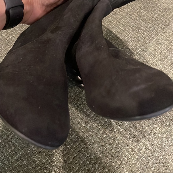 Stuart Weitzman black suede boots (sz 6 1/2) - Picture 6 of 8